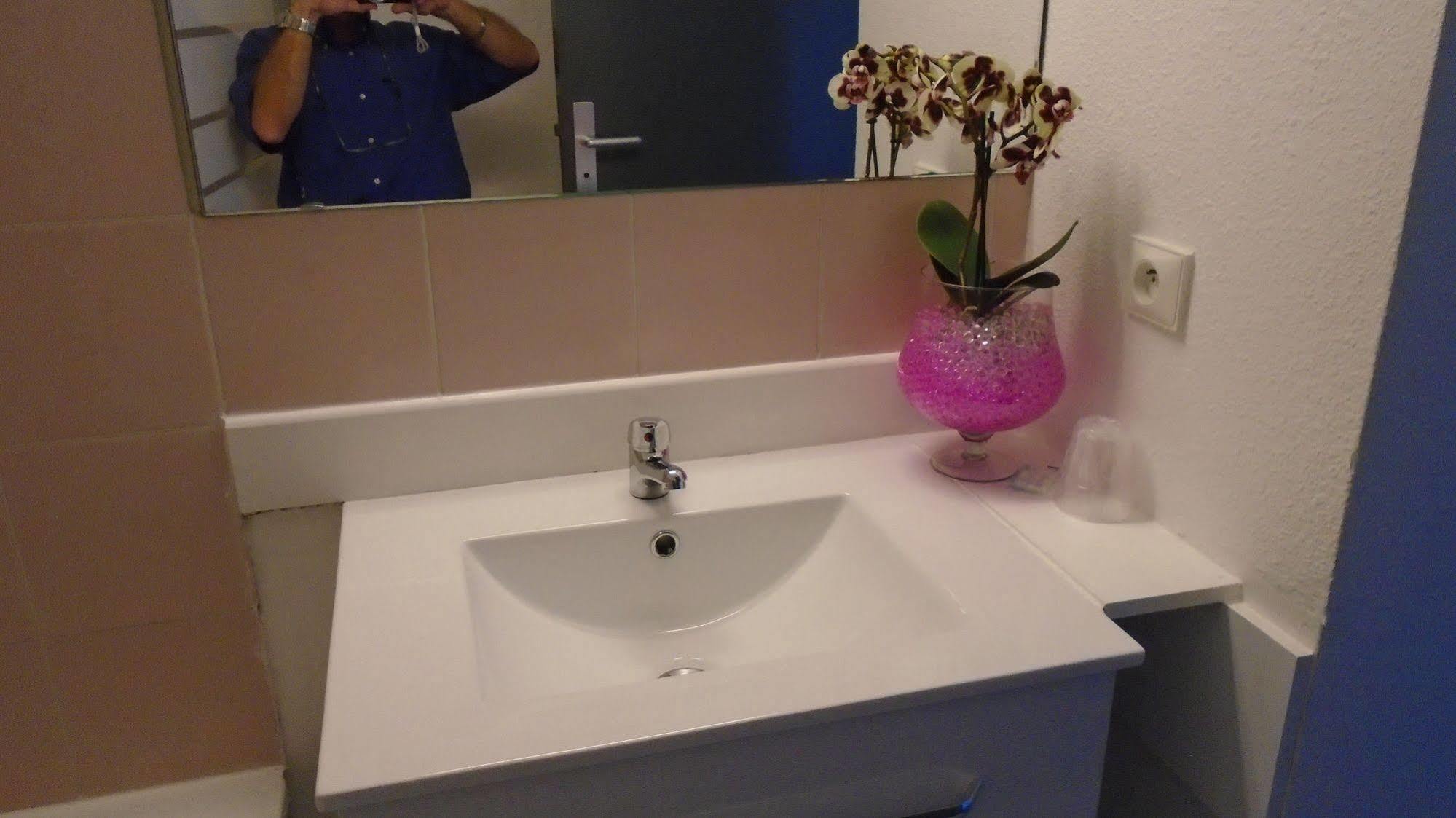 Fasthome Gonesse Exteriör bild