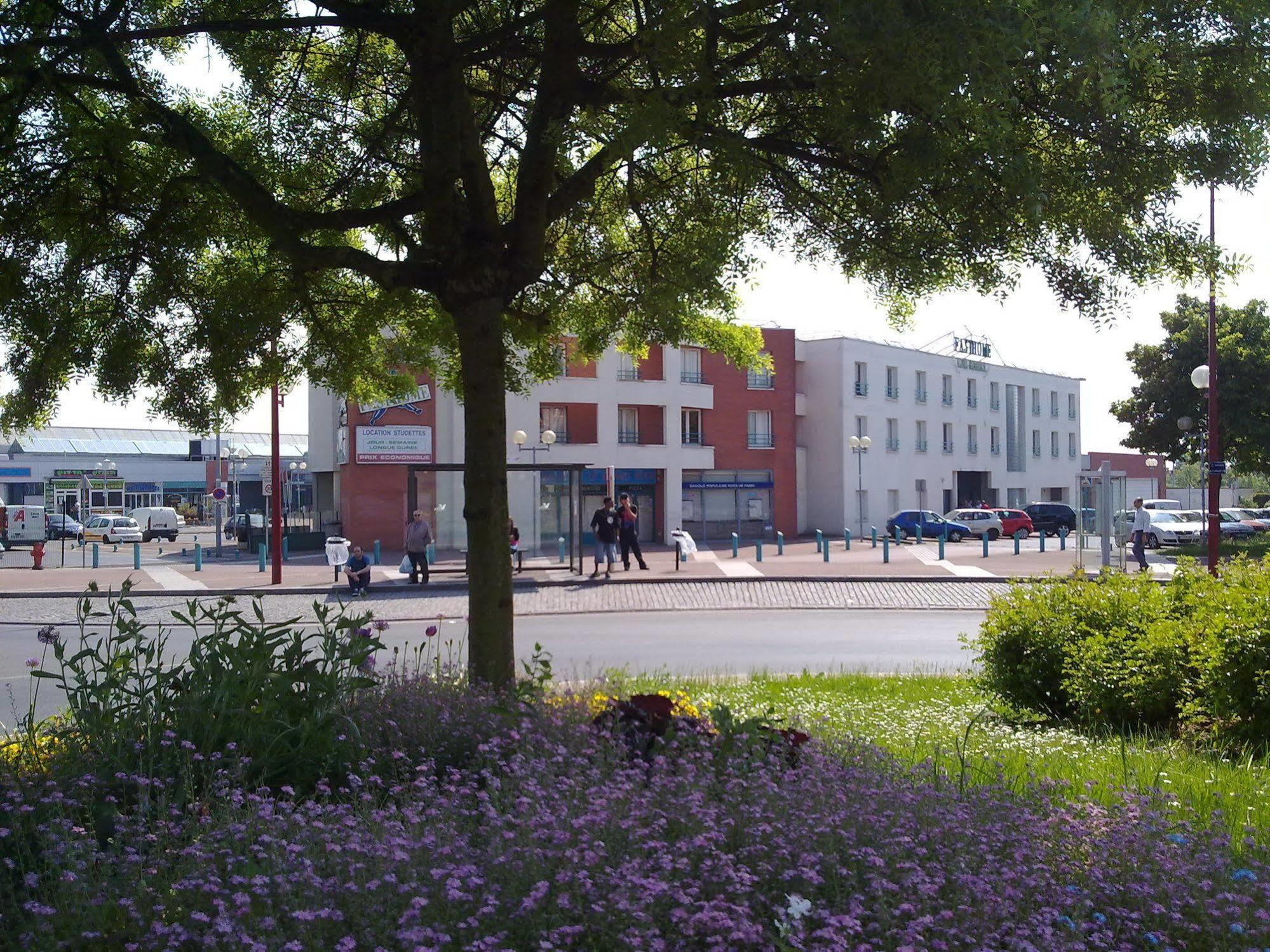 Fasthome Gonesse Exteriör bild